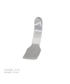 Ön bölge estetik restorasyonlar için ışık geçirgen özelliğe sahip, 8 mm genişliğinde ve 6 mm yüksekliğinde, anatomik kavis verilmiş şeffaf polyester Golddent GD Transparan Spoon Matrix bandı