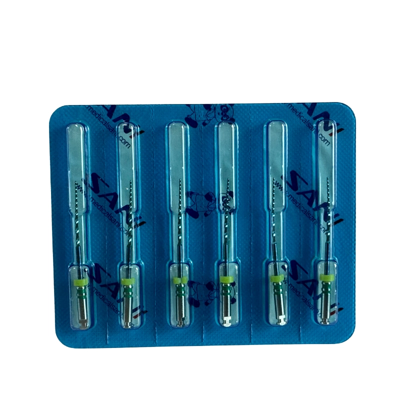 SANI BS Blue Storm, benzersiz dikdörtgen ve üçgen kombinasyonlu çift kesitli (double cross-section) tasarımı sayesinde kanal duvarlarına sıkışmadan, 'tek eğe' konforunda (molding with one file) hızlı şekillendirme sağlar.