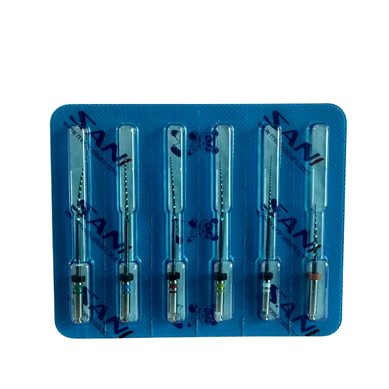 SANI BS Blue Storm, benzersiz dikdörtgen ve üçgen kombinasyonlu çift kesitli (double cross-section) tasarımı sayesinde kanal duvarlarına sıkışmadan, 'tek eğe' konforunda (molding with one file) hızlı şekillendirme sağlar.