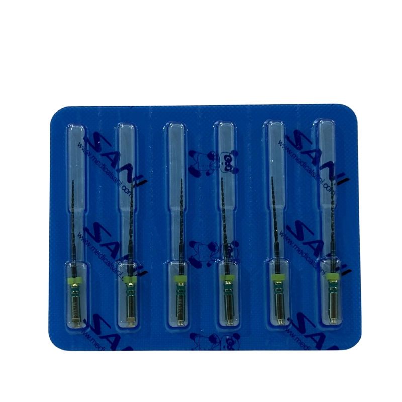 SANI BS Blue Storm (Gold), sertleştirilmiş Gold ısıl işlem teknolojisi ile kalsifiye ve düzensiz kanallarda yüksek kesim verimliliği sunar. Çift kesitli tasarımı sayesinde kanal içinde vidalanma (screw-in) etkisi yaratmaz ve debris koronal yöne hızla atılır.
