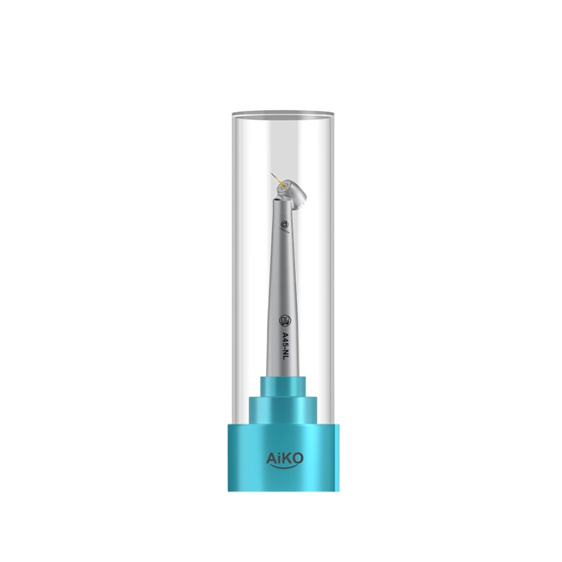 NSK® konnektör sistemine uygun, 45 derece kafa açısıyla ulaşılması en zor posterior anatomik alanlarda mükemmel görüş sunan fiber optik aeratör. 380.000-450.000 devir kapasitesi, ekstra uzun frez kullanım imkanı ve Triple Water Jet soğutma sistemi barındırır