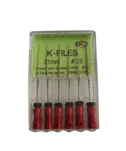 Golddent markasına ait, derin kök kanallarının temel şekillendirilmesinde ana apikal eğe olarak işlev gören, rijit yapıya sahip 31 mm uzunluğunda 25 numara kırmızı renk kodlu K-Files manuel kanal eğesi kutu görseli.