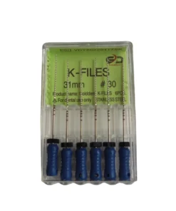 Golddent markasına ait, derin kanalların apikal üçlüsünde istenen genişliğe ulaşmak için ileri düzey şekillendirmede kullanılan, 31 mm uzunluğunda 30 numara mavi renk kodlu K-Files manuel kanal eğesi kutu görseli.